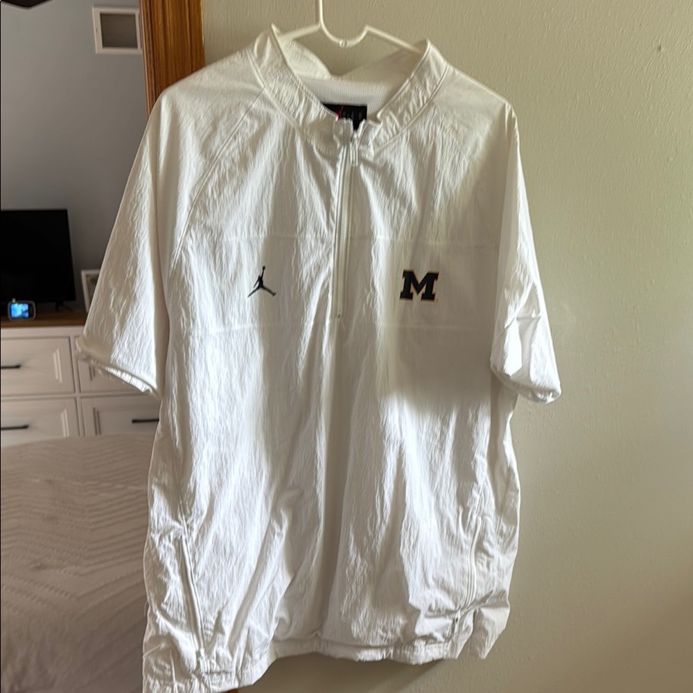 2019 Michigan Football Coaches Sideline Jordan Brand White Short-Sleeve Jacket